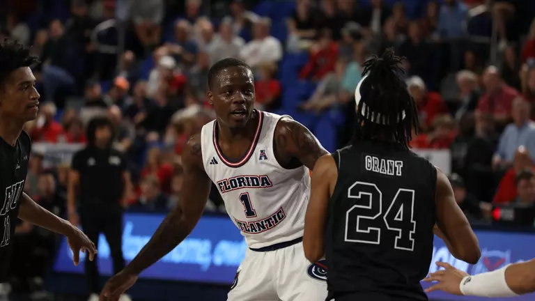 No. 15 Florida Atlantic Records Wire-to-Wire Win over FIU