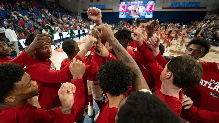 Holiday Gifts for Fla. Atlantic MBB Hoops