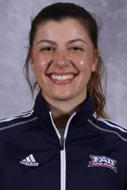 Leti Bagnoli - 2023 Headshot