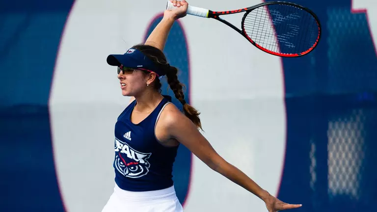 FAU Downs LIU 6-1