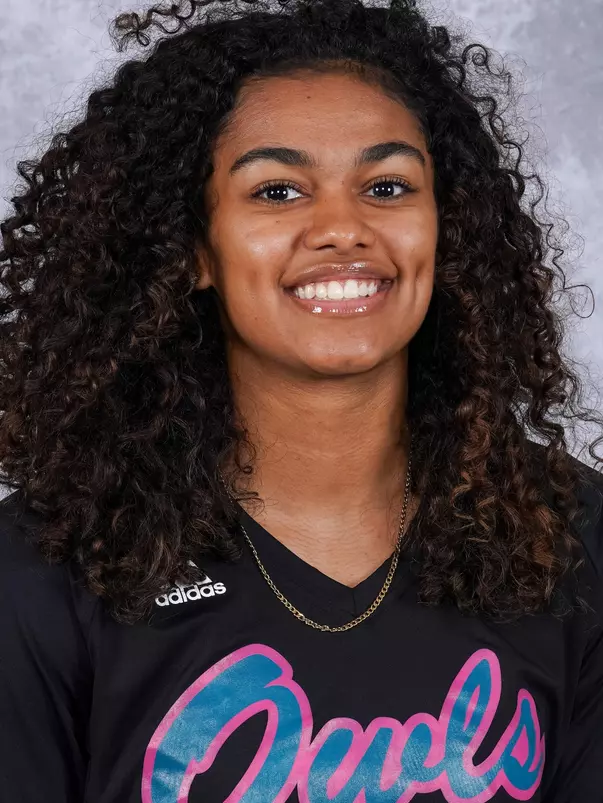2023-24 FAU Head Shots - Arianna Beckham