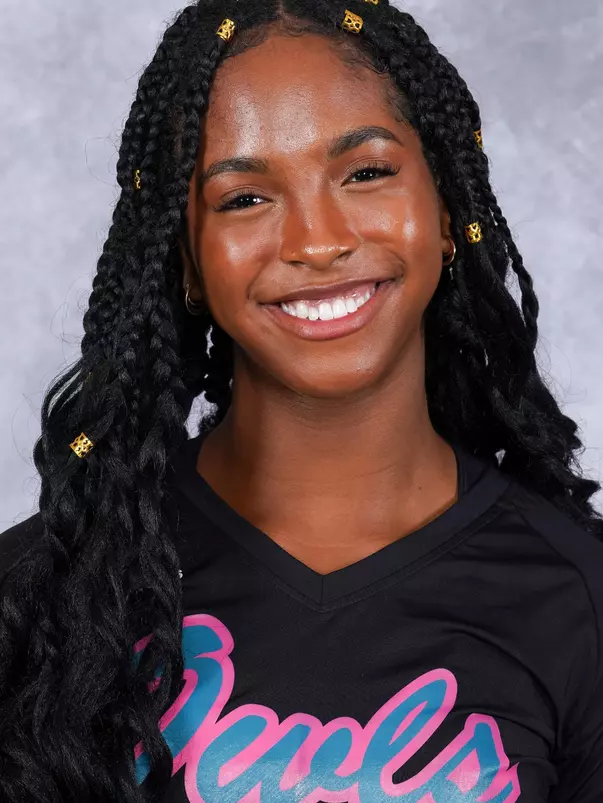2023-24 FAU Head Shots - Madison Dyer