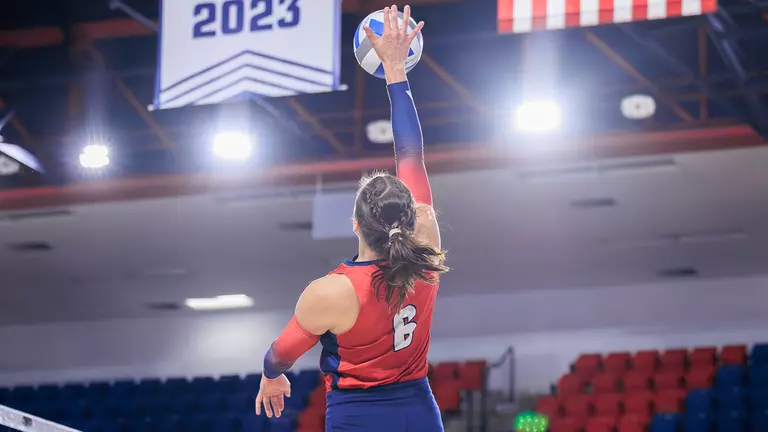 Florida Atlantic Drops Five-Setter at Wichita State