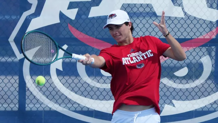 Goity Zapico Falls in Bedford Cup Blue Draw Final