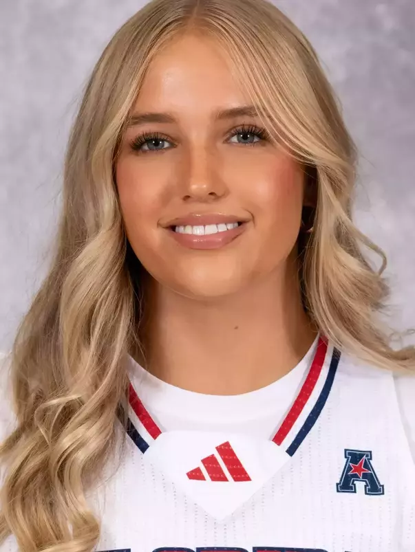 2024-25 Florida Atlantic WBB Headshots - Sydney Mains