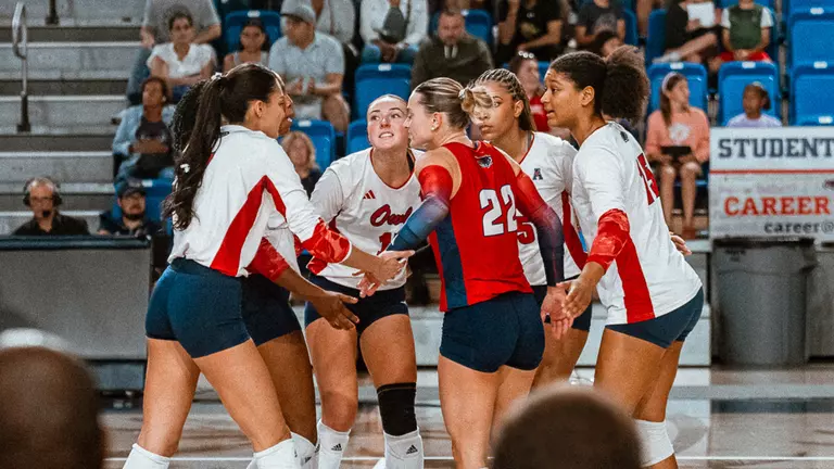 Florida Atlantic Falls in Four vs. UAB