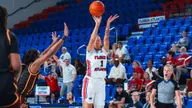 Strong Start Leads Owls Past Wildcats