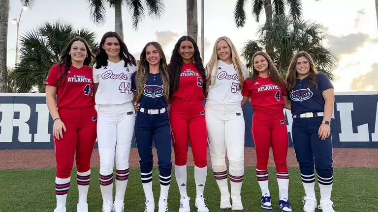 Owls Announce Signing Class
