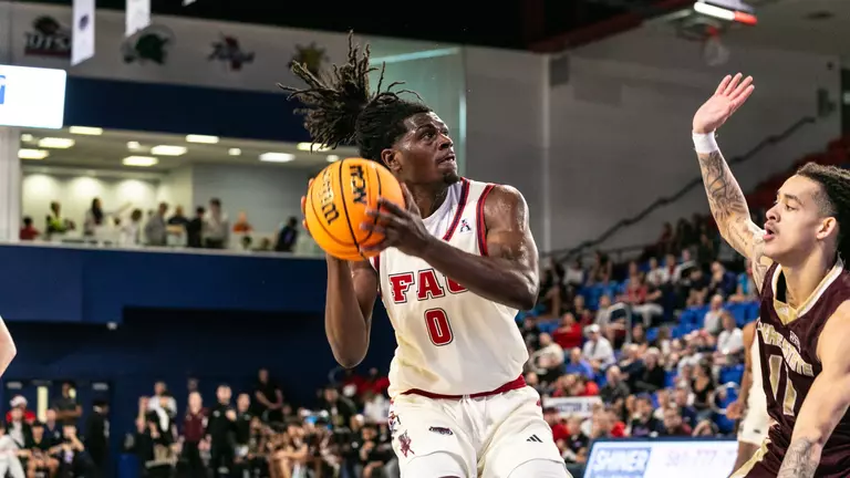 Owls Beat Texas State for Third Straight Win