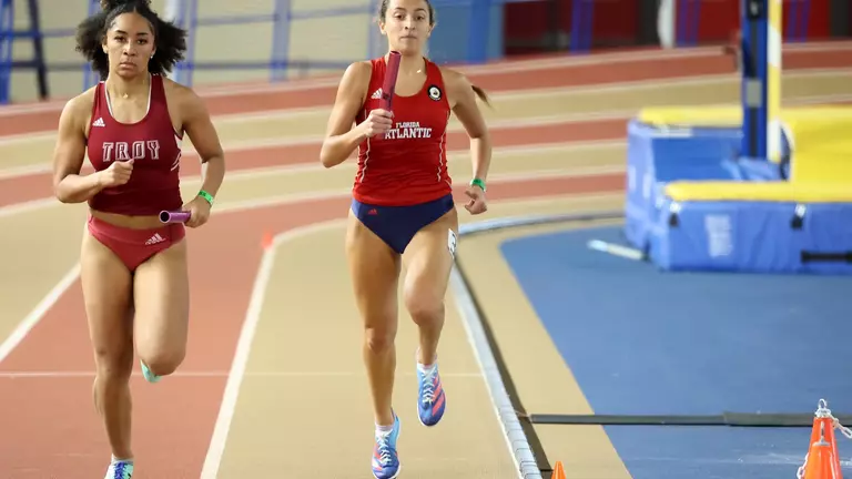 Owls Travel to Boston to Compete in the David Hemery Valentine Invitational