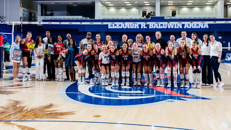 Owls Sweep UTSA on Senior Night