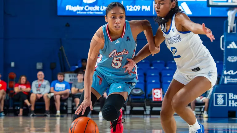 Owls Visit Western Kentucky Wednesday