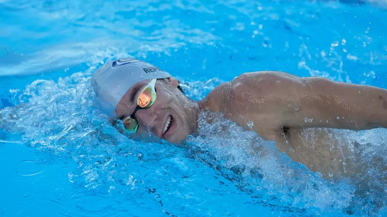 Owls Conclude Year with 'Fun Invite'