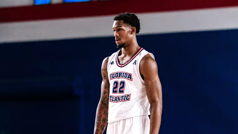 Florida Atlantic Opens American Play