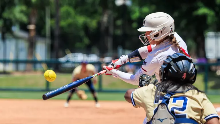 No. 2-Seeded Owls Walk Off in NCAA Regional Win