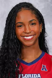 2025 Florida Atlantic Volleyball Headshots - Madison Dyer