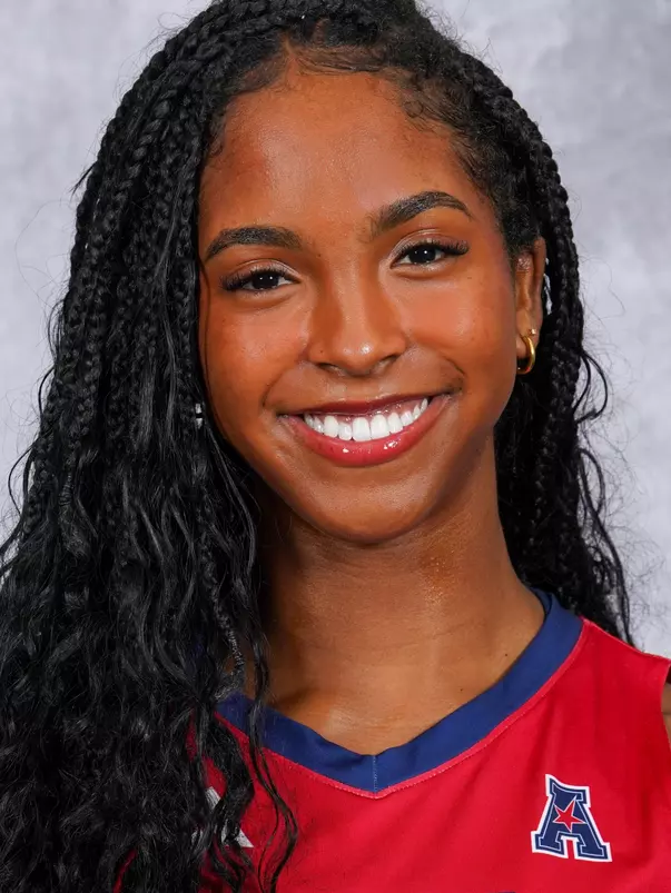 2025 Florida Atlantic Volleyball Headshots - Madison Dyer