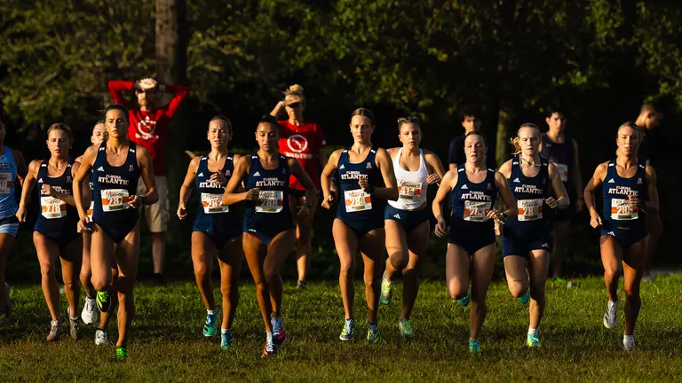 Florida Atlantic Claims First at the Keiser Invitational