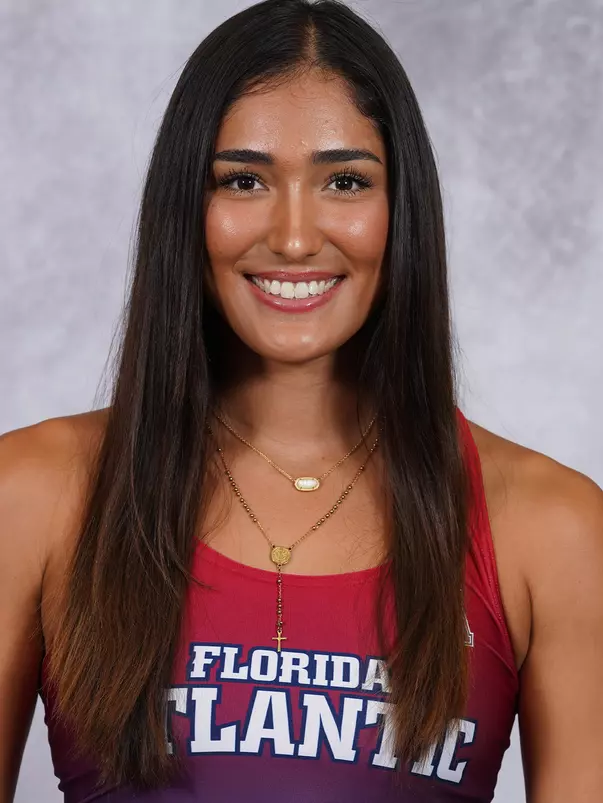 Adrianna Mier