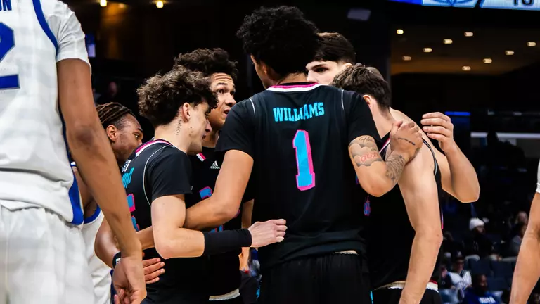 Owls Fall to Tigers in Memphis