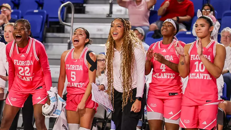 Owls Win Third-Straight, Defeating Tulsa 61-55