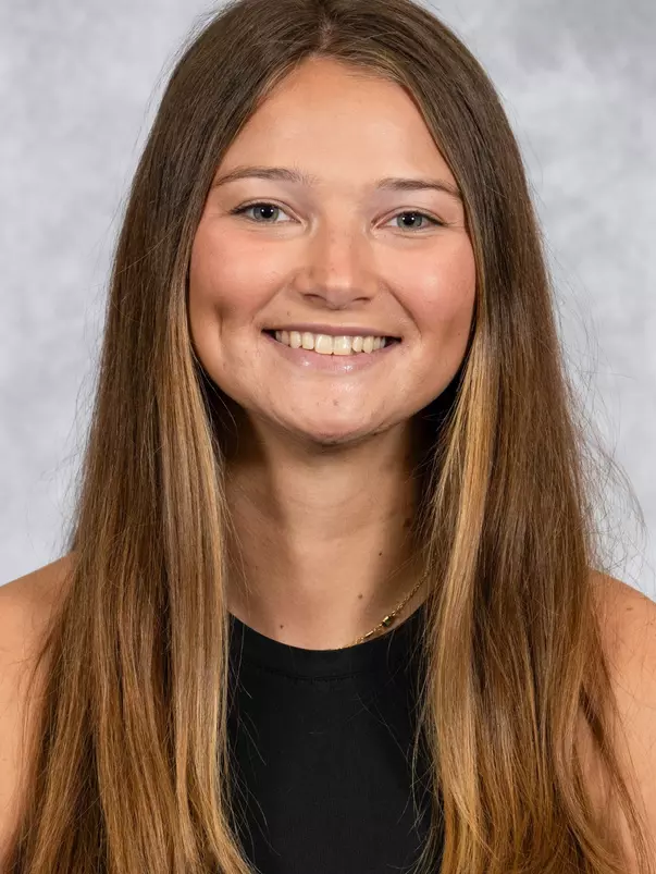 2026 Florida Atlantic BVB Headshots - Olivia Strandberg