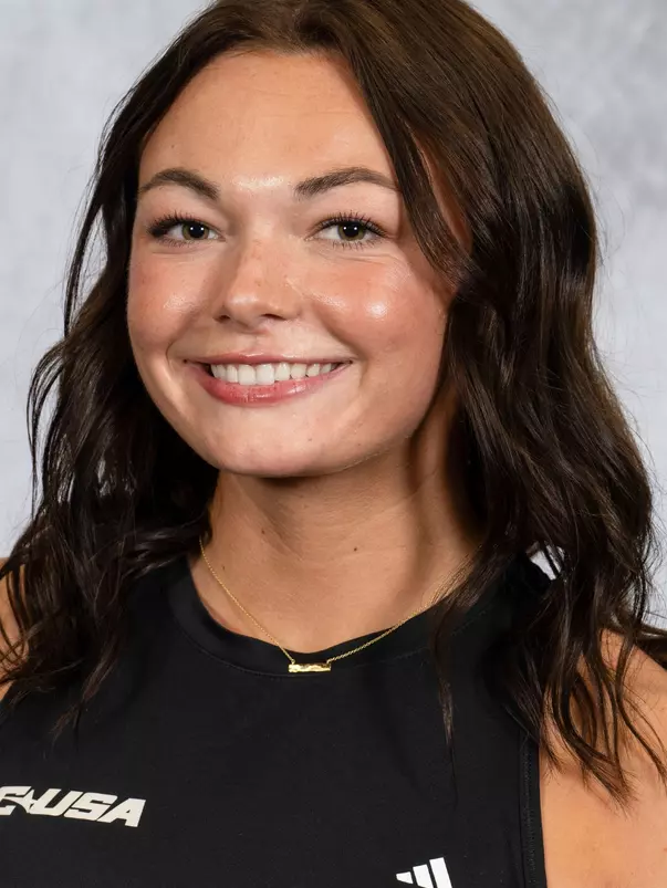 2026 Florida Atlantic BVB Headshots - Mia Scanlon