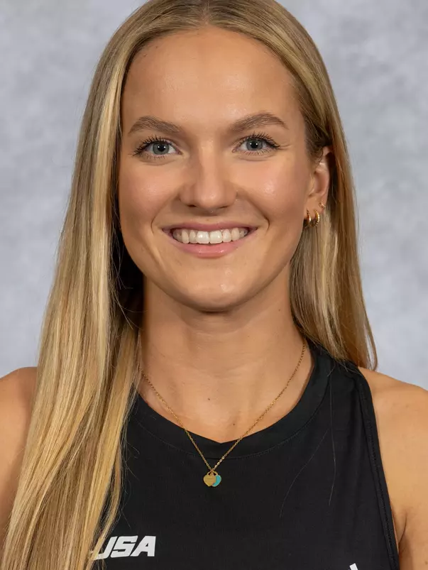 2026 Florida Atlantic BVB Headshots - Sophia Soderberg