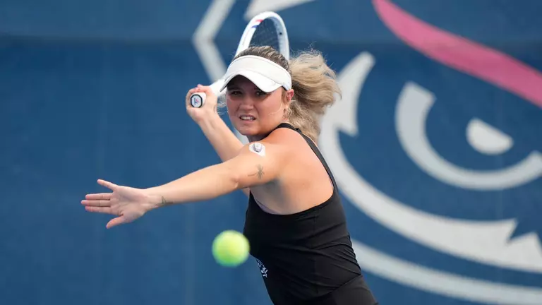 Owls Win 4-2 on Day Two at South Florida