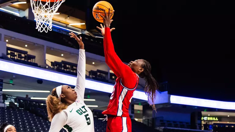 Owls Earn American Championship First Round Win Over Charlotte