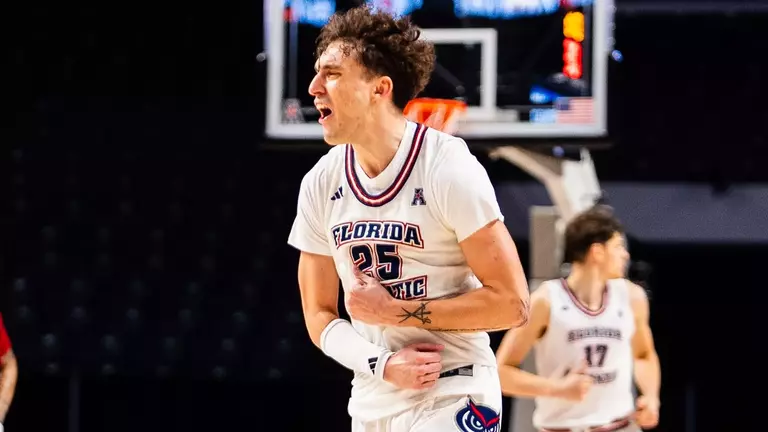 Florida Atlantic Advances to American Championship Second Round