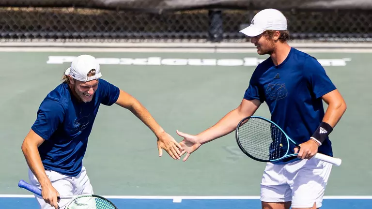 Owls Jazzed with a 6-1 Win at Tulane