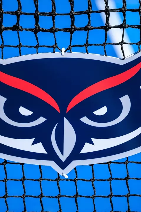 FAU logo on the tennis nets