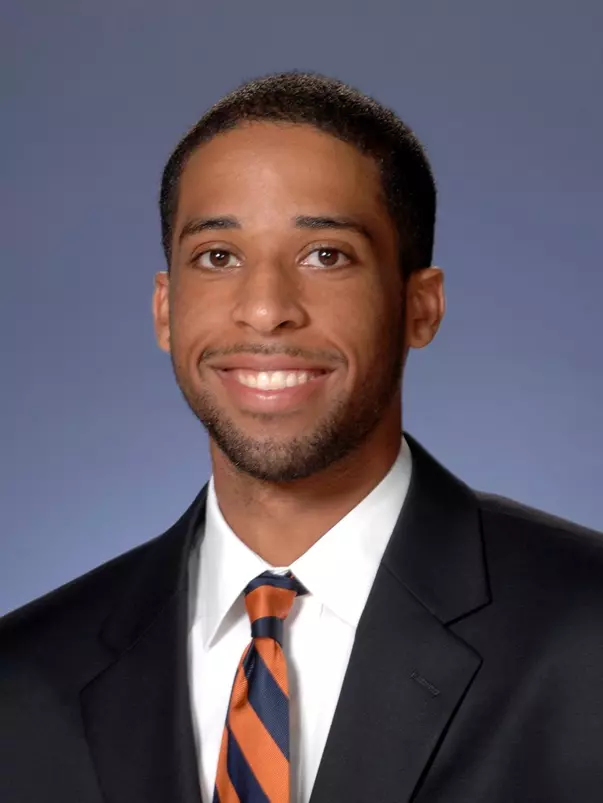 Alex Austin Headshot - 2014-15