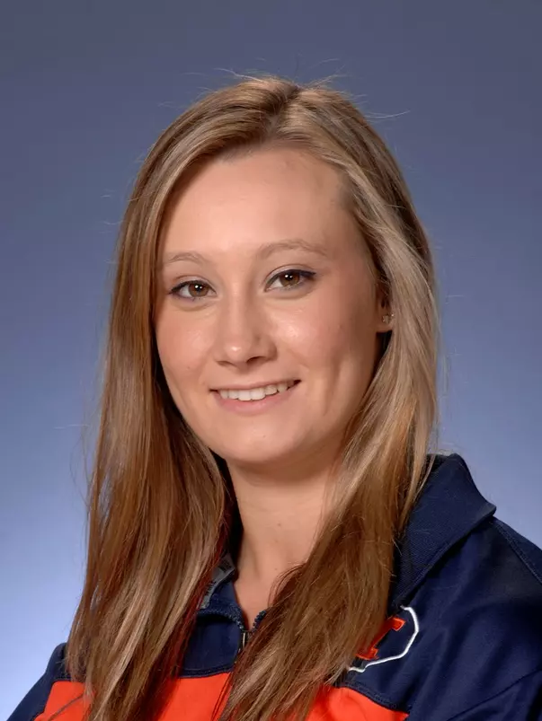 Sarah Lyons Headshot