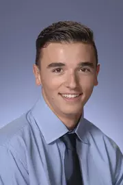 Eric Uster Headshot