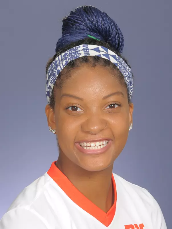 Taylor Haynes 2017 Headshot