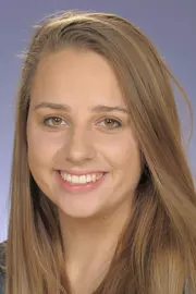 Adelaide Curry 2017-18 Headshot