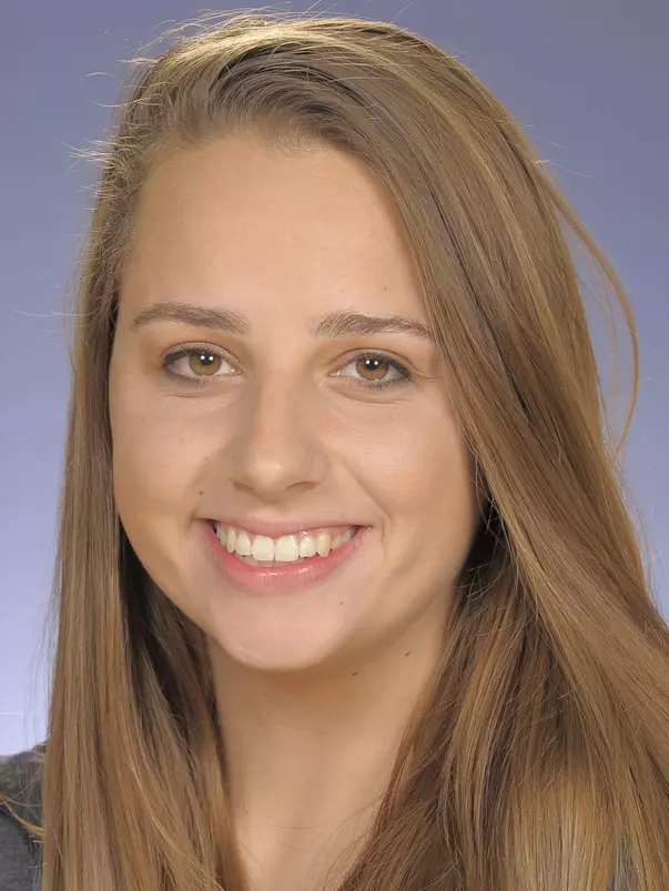 Adelaide Curry 2017-18 Headshot