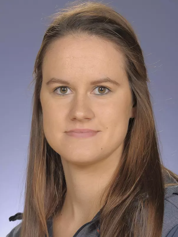 Gabrielle Serniute 2017-18 Headshot