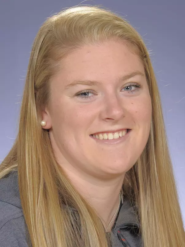 Samantha Stratford 2017-18 Headshot