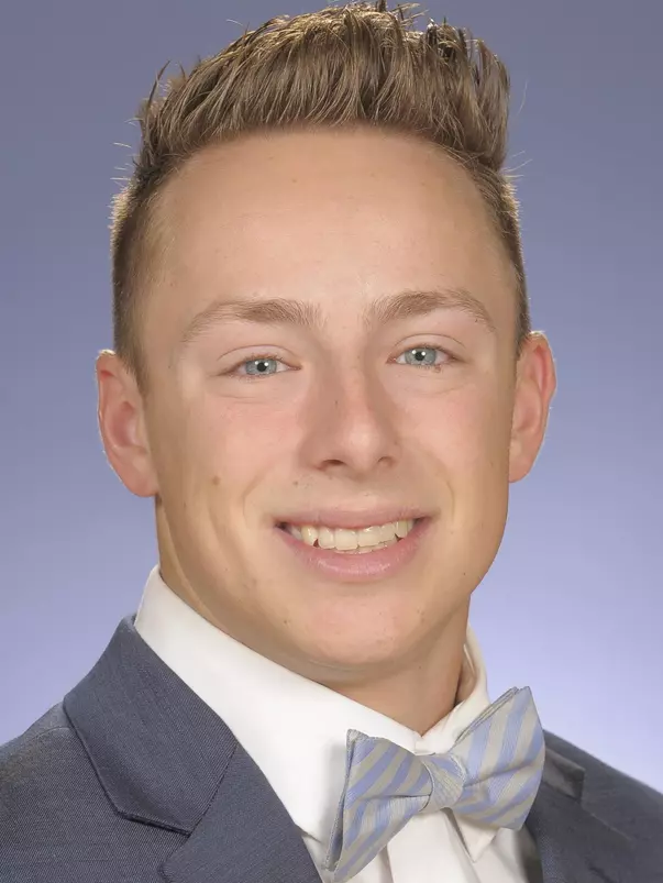 Ross Thompson 2017-18 Headshot