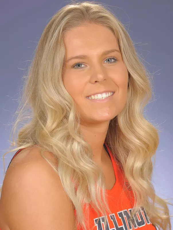 Ali Andrews Headshot