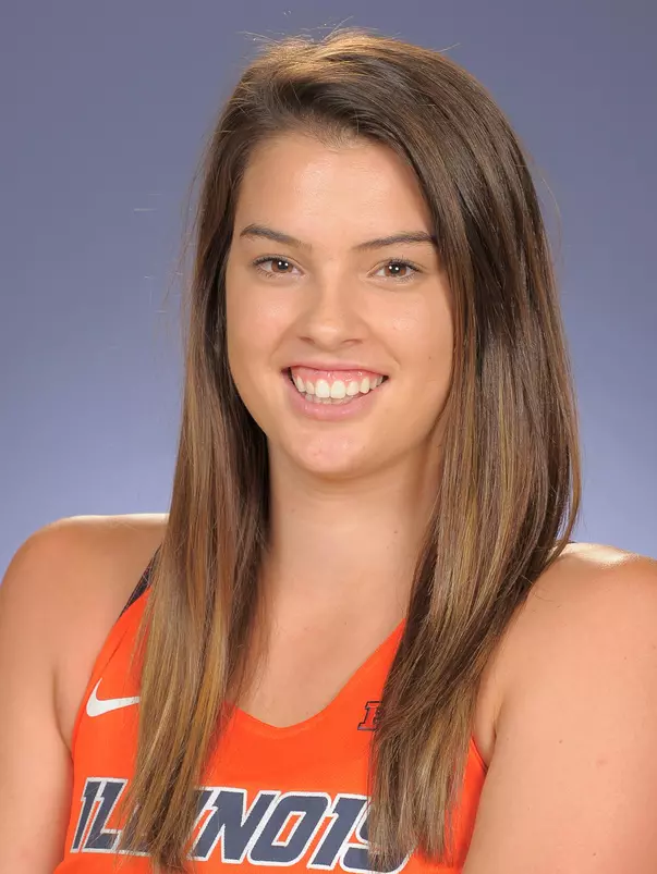 Alli Ball headshot