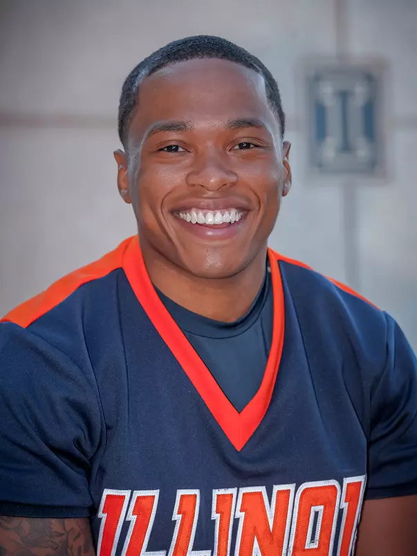 2017-18 Illinois Cheerleading - Deonte_Sales
