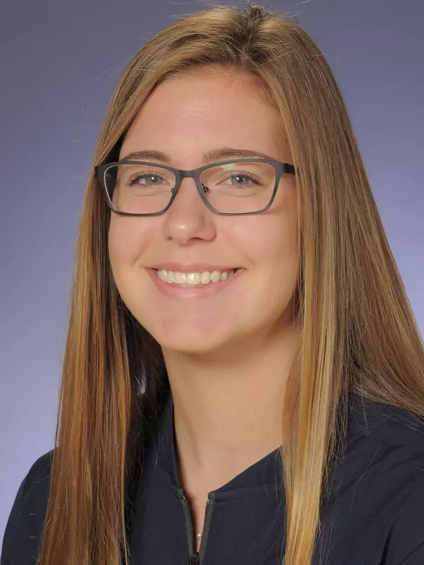 SWD Gabrielle Loeck 18-19 Headshot