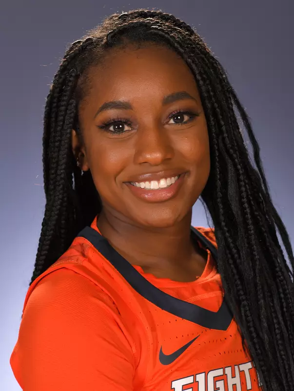 Lyric Robins 2020-21 Head Shot