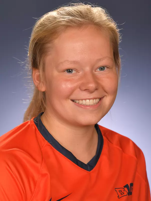 Sydney Carste 2020 Head Shot
