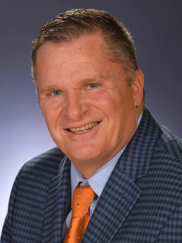 Steve Cochran 2020-21 Head Shot