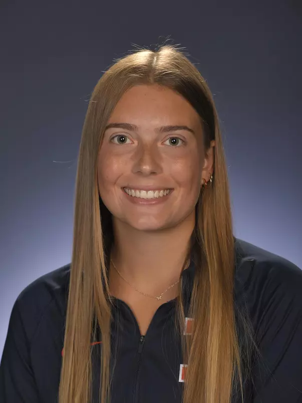 Emily Casati 2020-21 Headshot